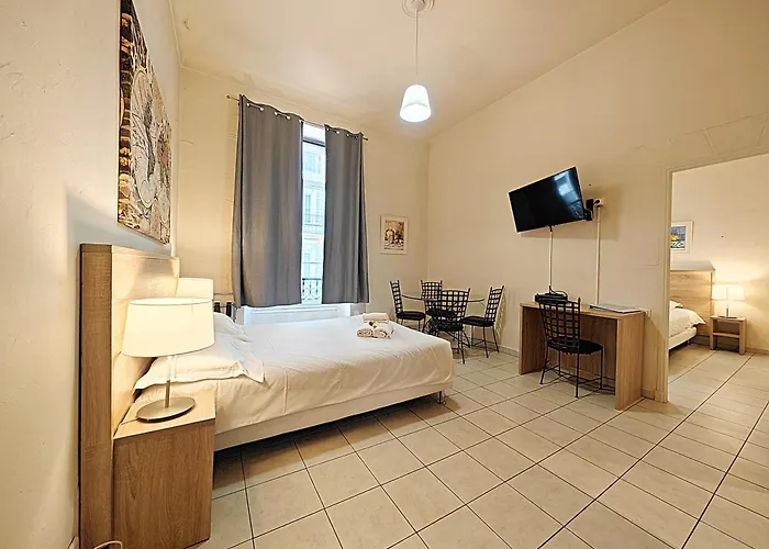 Viva Riviera Marina Croisette *